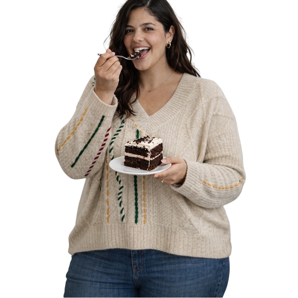 Chelsea & Violet Oatmeal Cable Knit Embroidered V-Neck Sweater XL V7019Y17